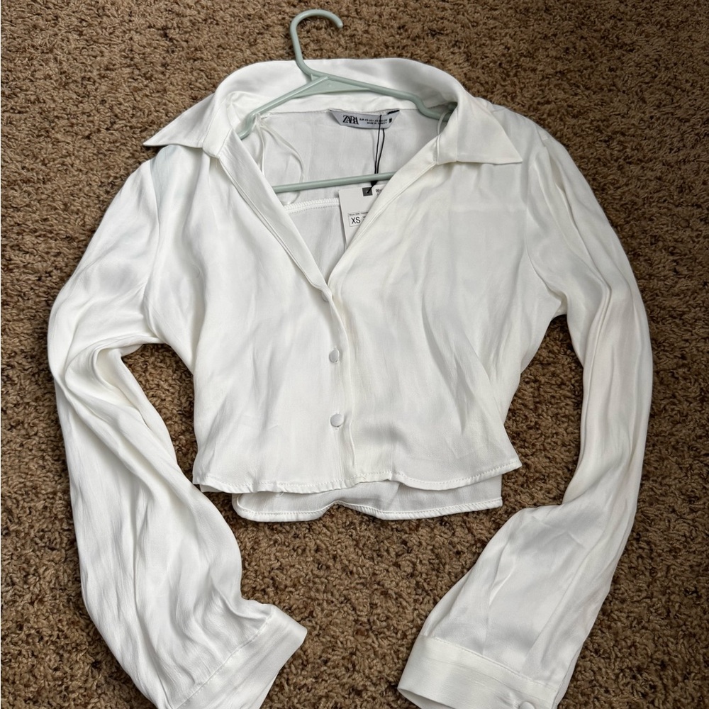 Zara White Cropped Long Sleeve Button Down Shirt